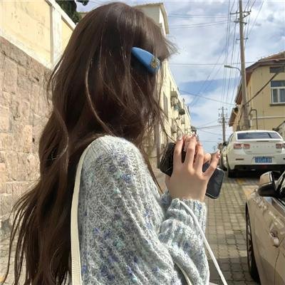坡道上的红屋顶